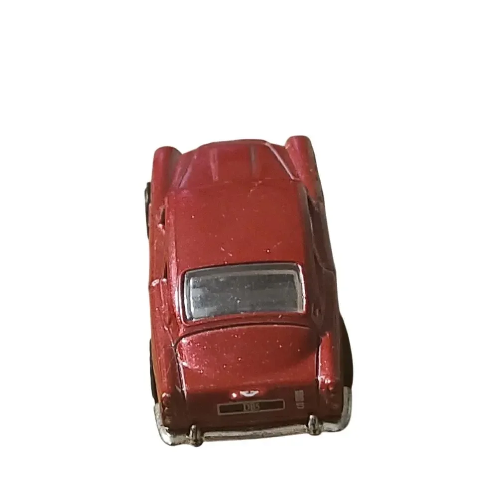 Vintage Mattel Aston Martin 1963 DB5 Year 2013 Made in Malaysia